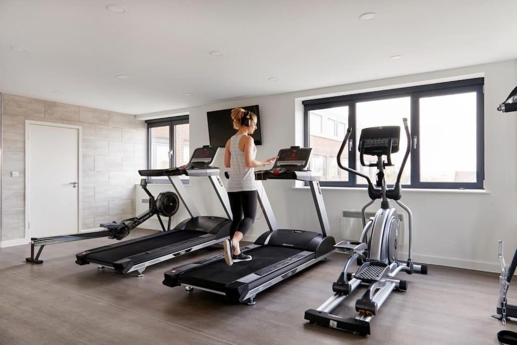 Stylish Modern 1Bed Apartment In เบดฟอร์ด ภายนอก รูปภาพ