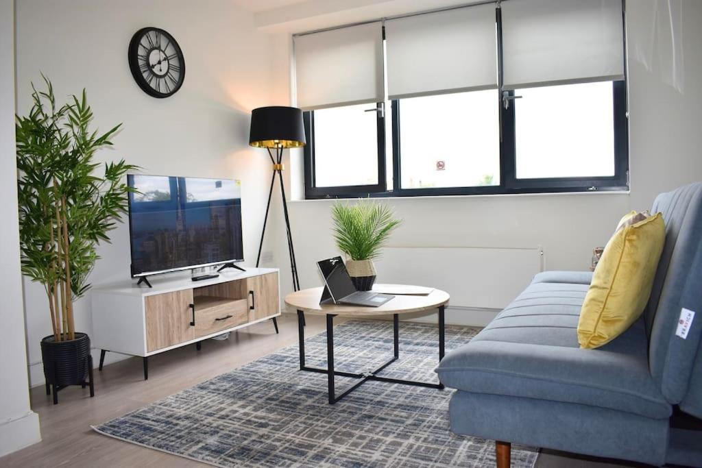 Stylish Modern 1Bed Apartment In เบดฟอร์ด ภายนอก รูปภาพ