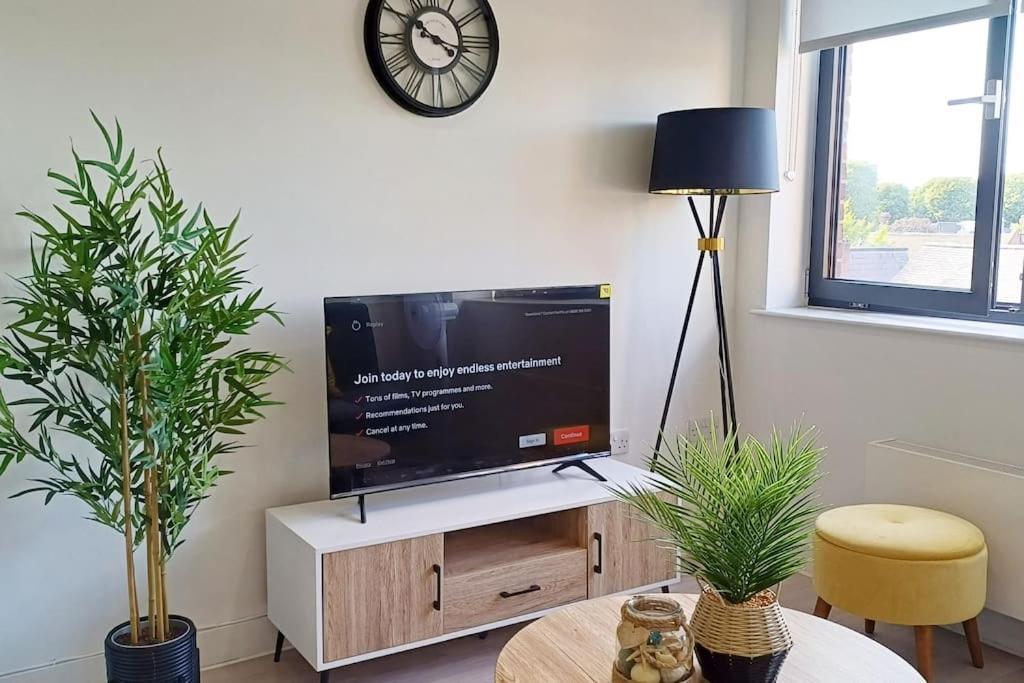 Stylish Modern 1Bed Apartment In เบดฟอร์ด ภายนอก รูปภาพ